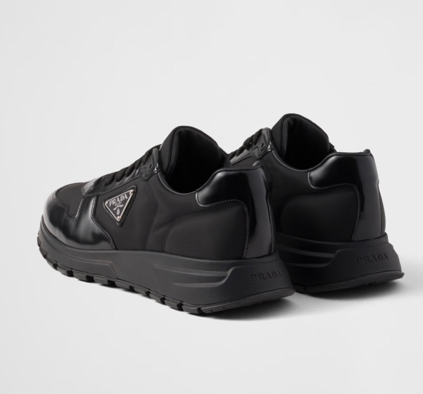 Prax 01 de Re-Nylon y piel cepillada