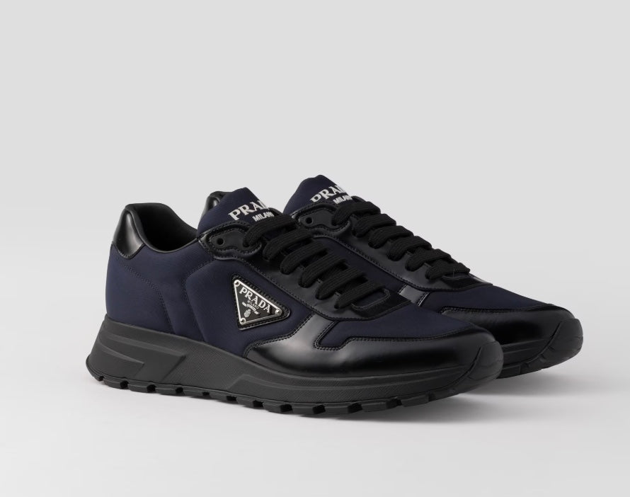 Prax 01 de Re-Nylon y piel cepillada