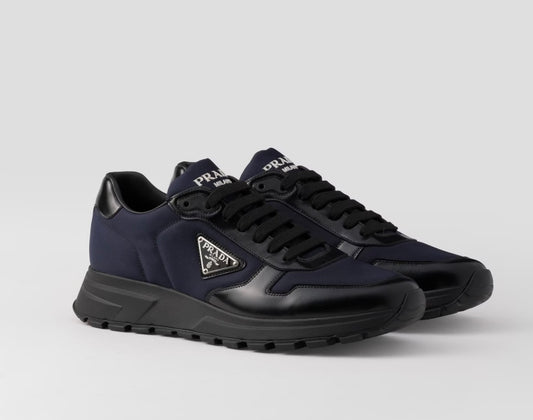 Prax 01 de Re-Nylon y piel cepillada