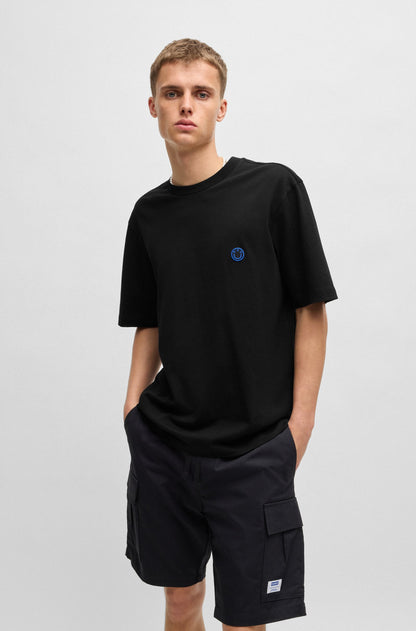Camiseta de jersey de algodón con logotipo curvado