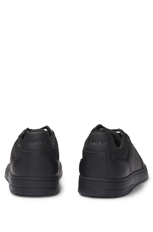 Zapatillas deportivas de piel sintética con cordones y detalles de logotipo